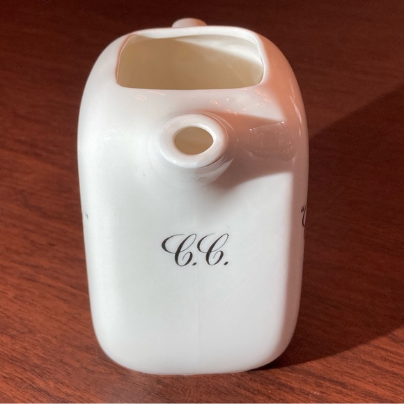 Canadian Club vintage ceramic water pitcher - Picture 5 of 6